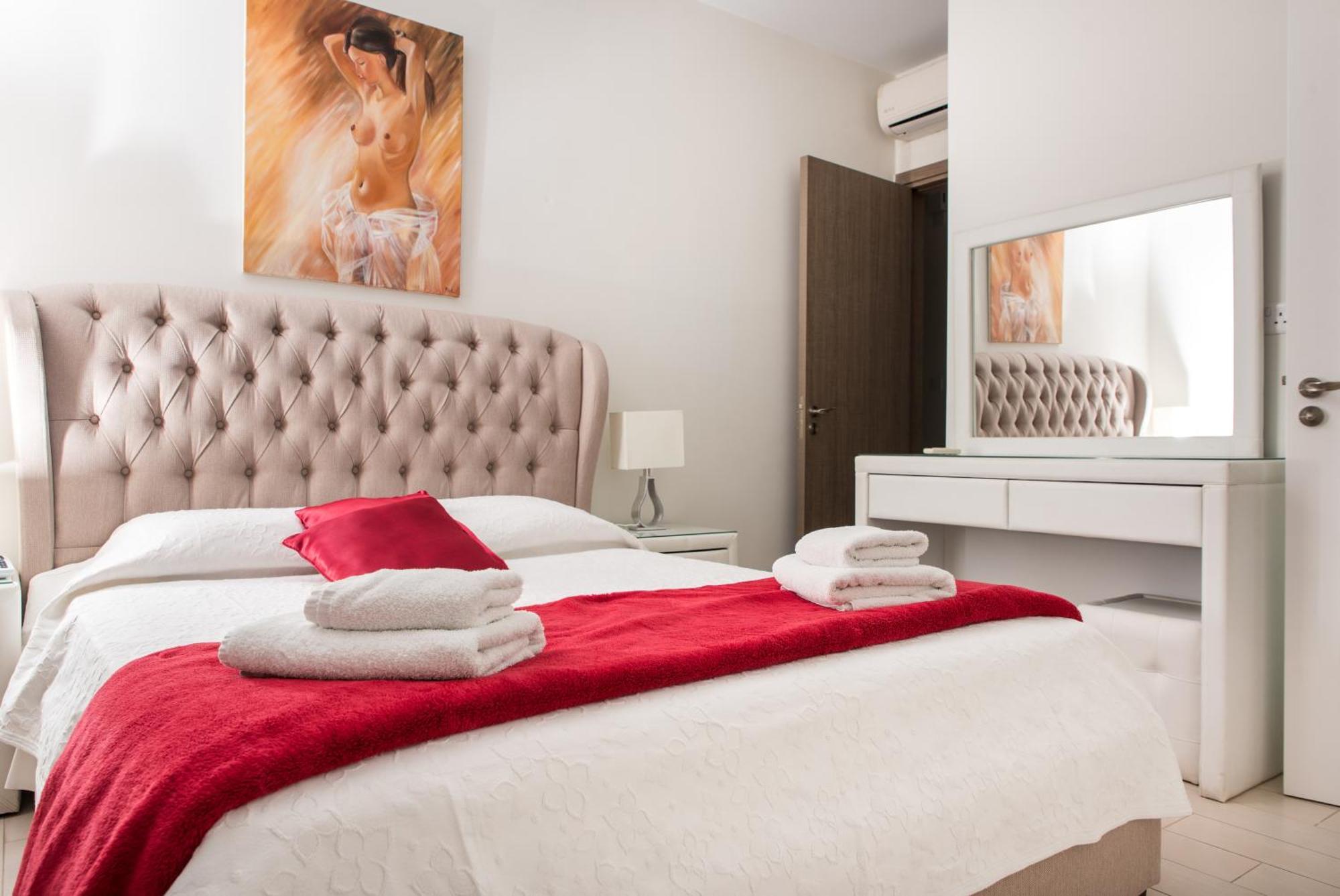 Mesogios House Suites Larnaca Exterior foto